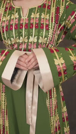 Load and play video in Gallery viewer, Green Embroidered Thobe Jordanian Palestinian Thoub Dress
