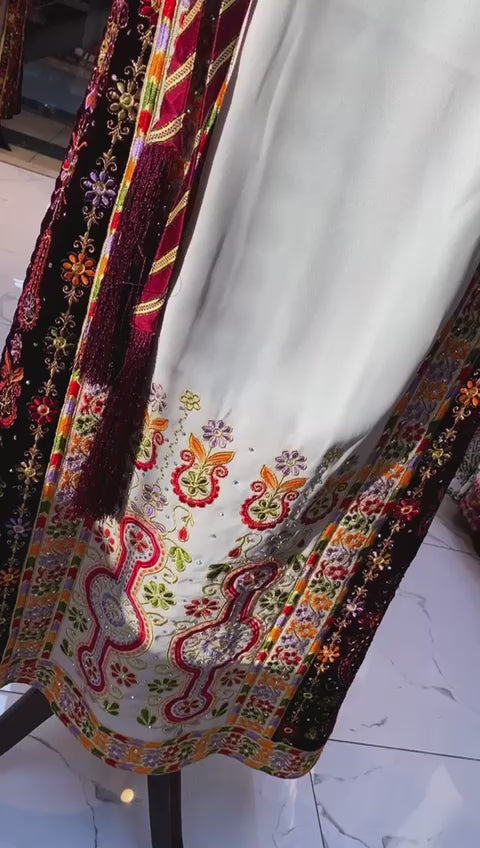 Beige Shade Traditional Malacca Embroidered Palestinian Fellahi Thobe