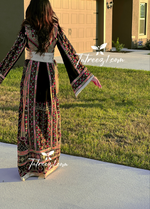 Load image into Gallery viewer, Elegant Style Traditional With Reversible Belt Embroidered Palestinian Fellahi Thobe
