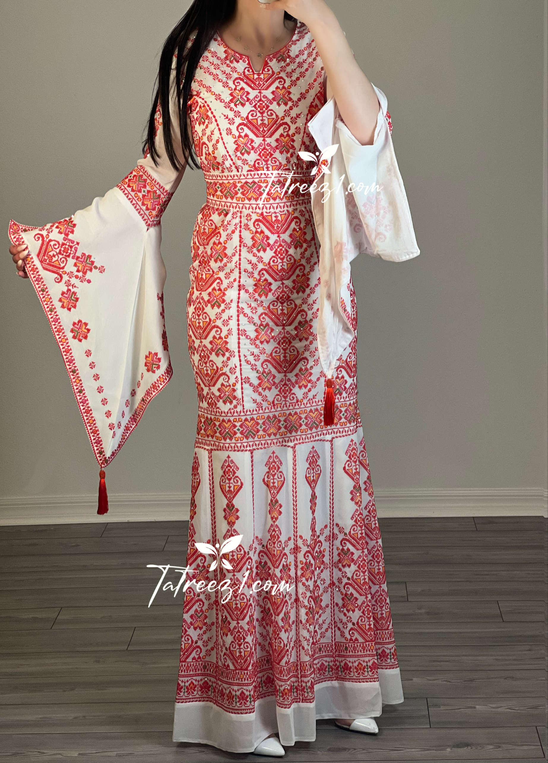 Miss Princess With Red Embroidery Long Thoub Dress