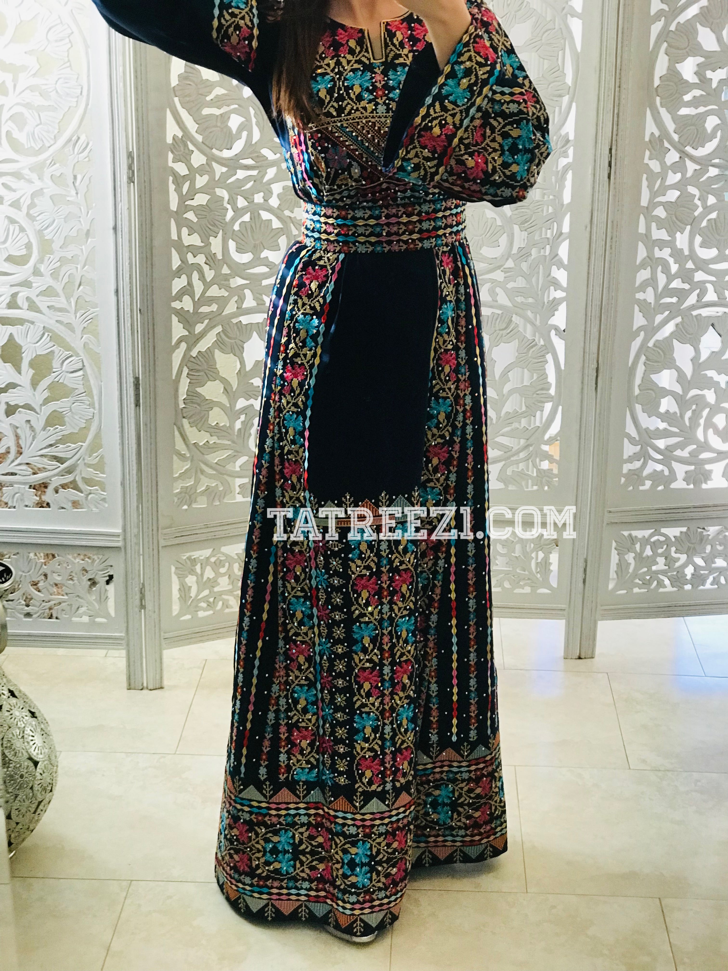 Stunning Modern Blue Embroidery Thoub