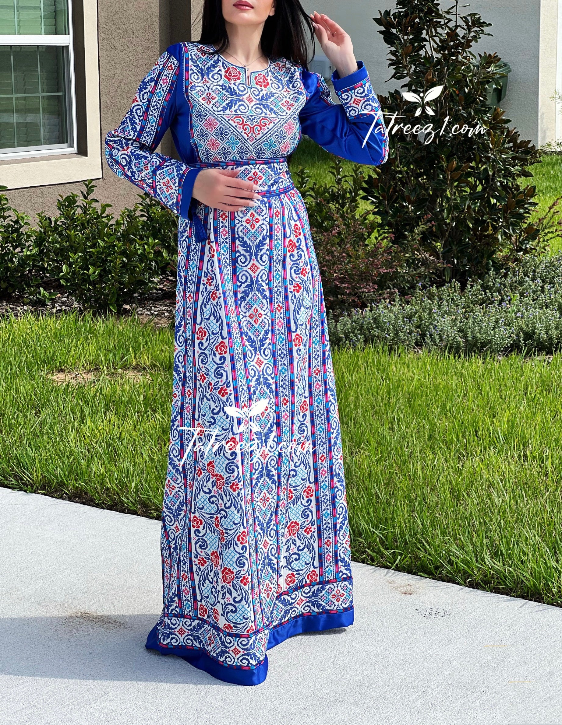 Blue Fully Embroidered  Thoub Dress with Reversible Belt