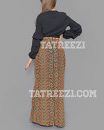 Charger l&#39;image dans la galerie, Beige MultiColor Beautifully Embroidered Long Skirt
