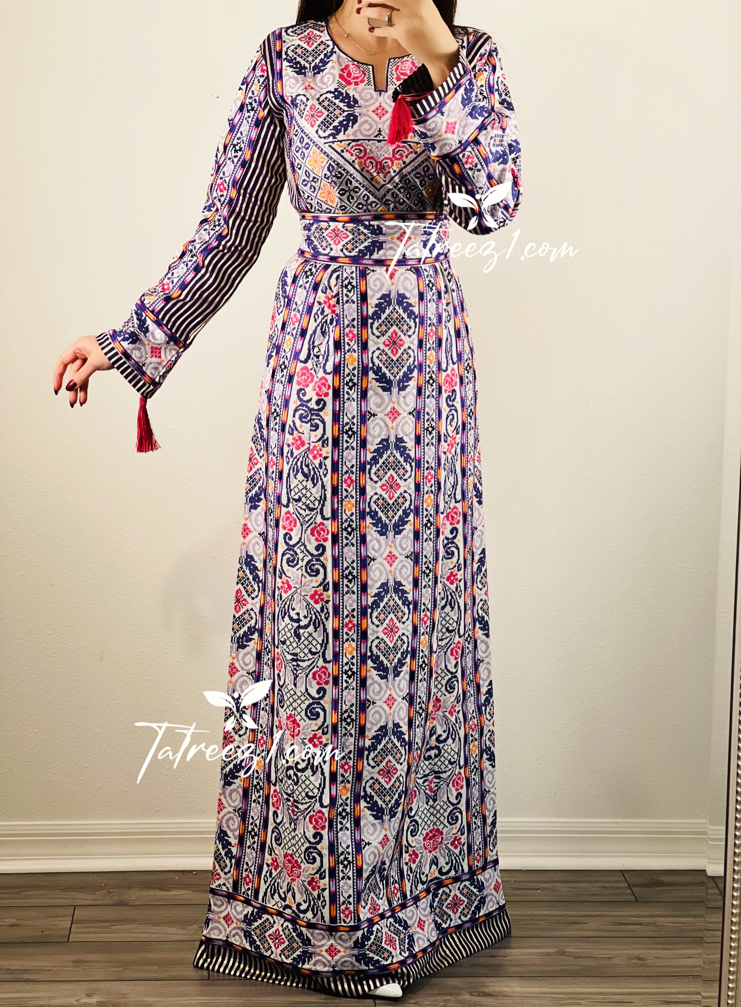 Purple Kashmir Sleeve Stoned Fully  Embroidery Thobe with Reversible Belt