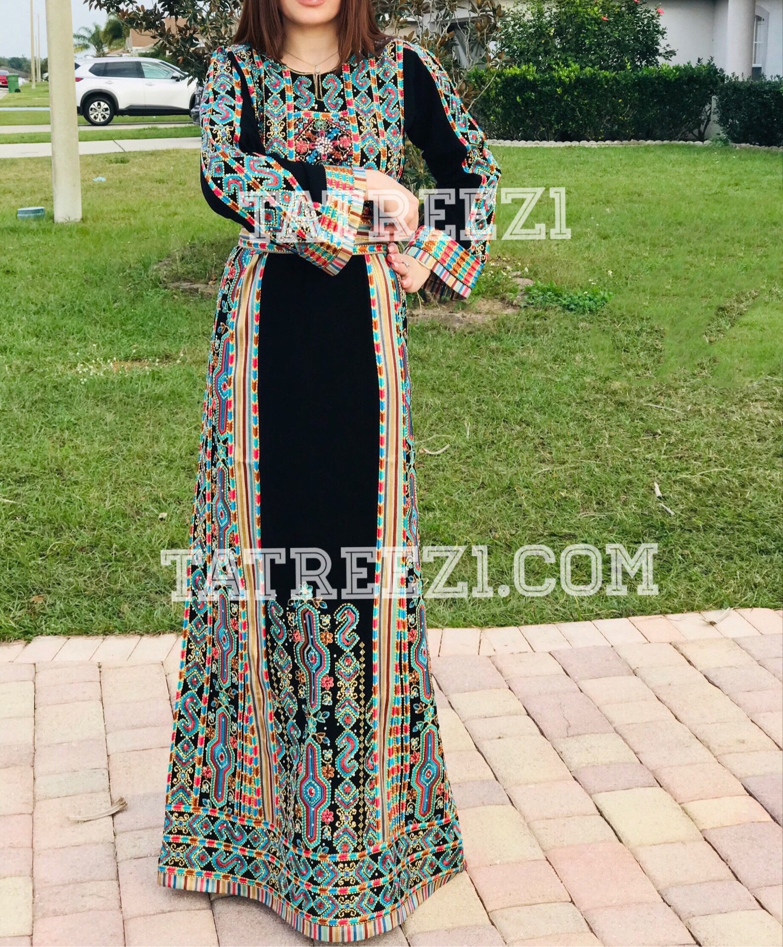 Black Traditional Kashmir Embroidered Palestinian Fellahi Thobe