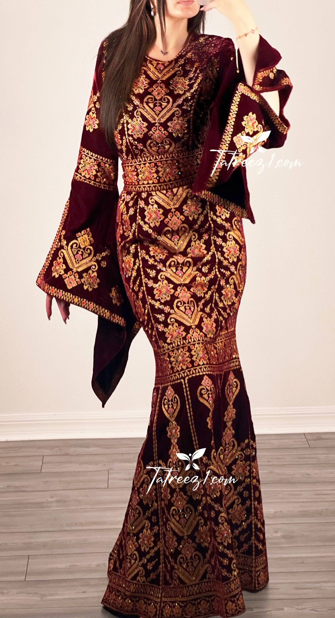 Maroon Luxury Mermaid Embroidery Velvet Thoub