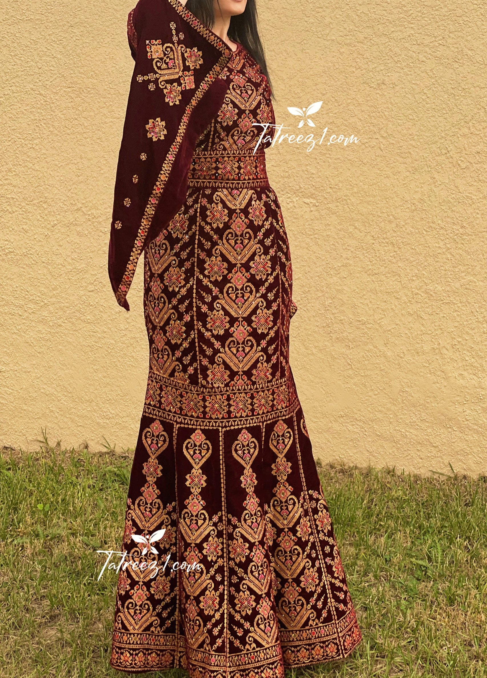 Maroon Luxury Mermaid Embroidery Velvet Thoub