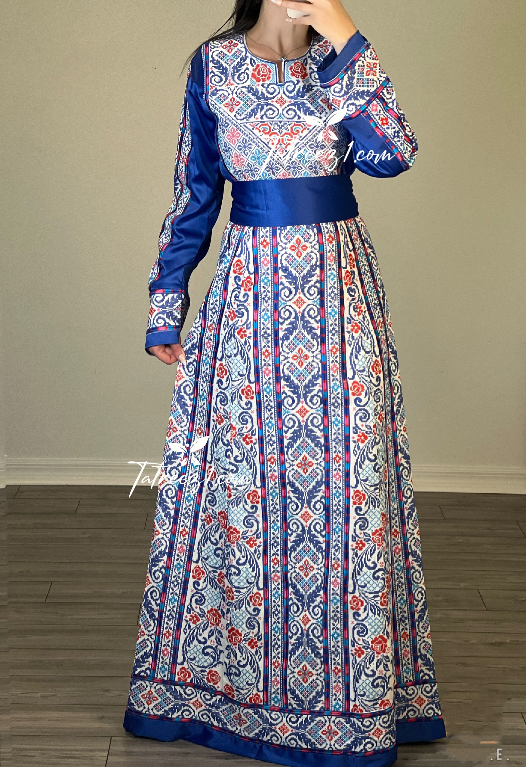 Blue Fully Embroidered  Thoub Dress with Reversible Belt