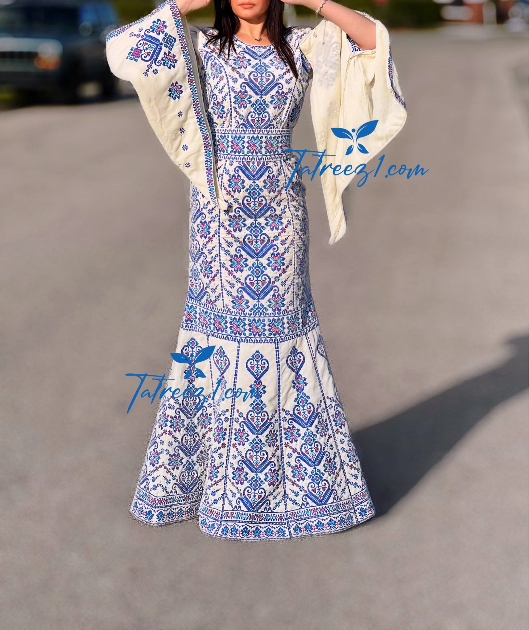 Cream Luxury Mermaid Blue Embroidery Velvet Thoub