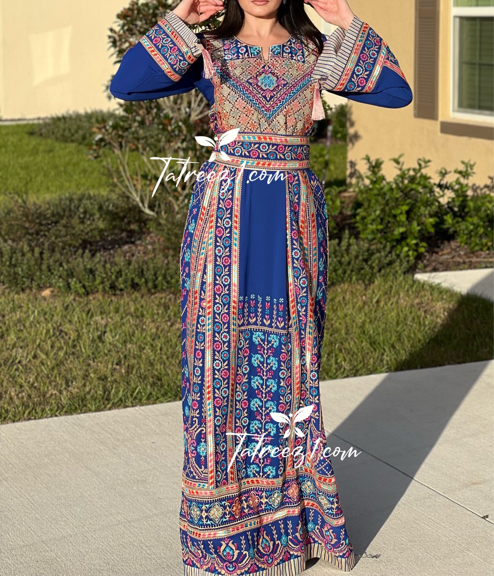 Stunning Blue Traditional Embroidery Thoub Stone Wide Sleeve Elegant