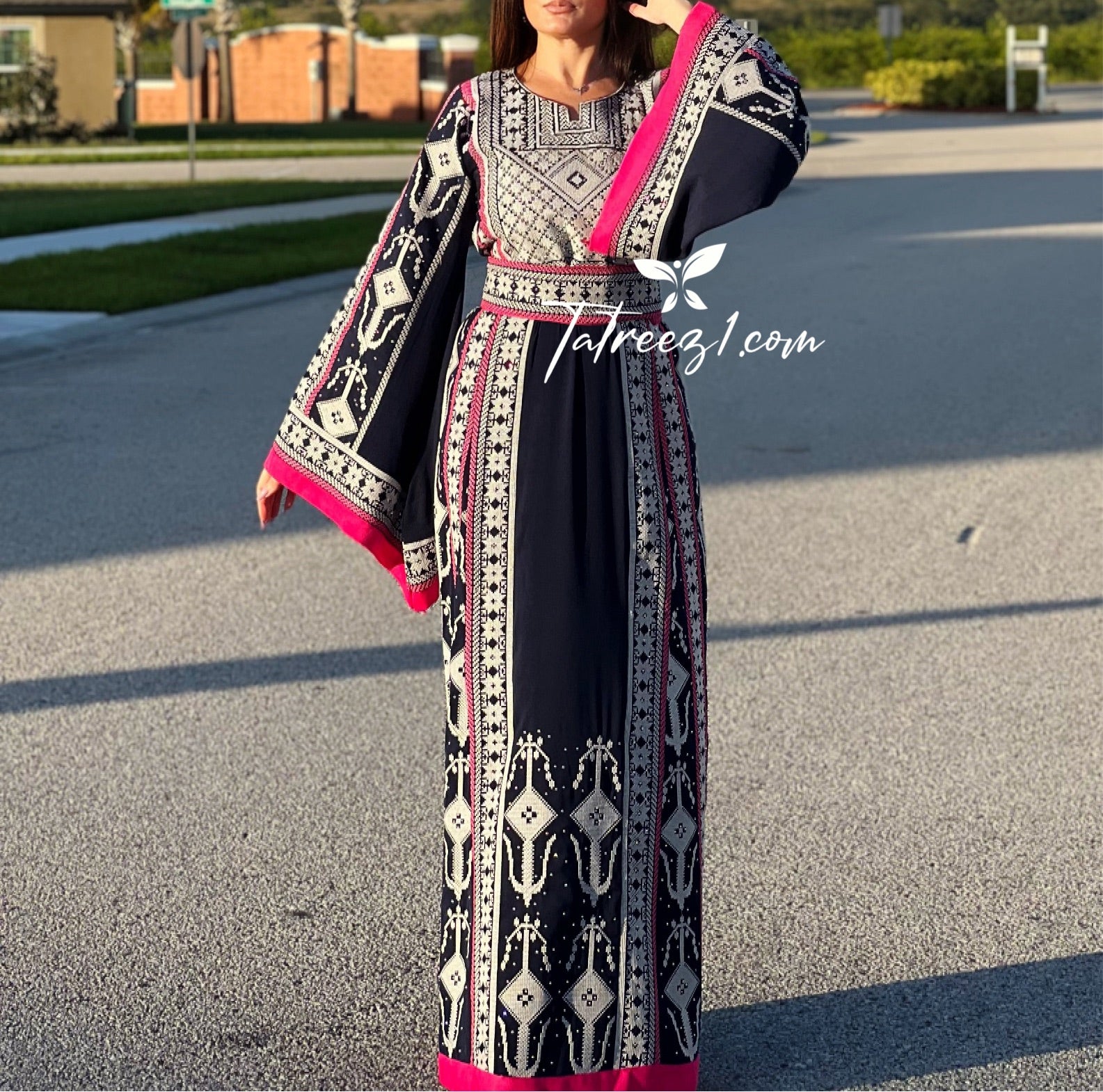 Navy Embroidery Qasab Thoub  Wide Sleeve Elegant with Reversible Belt