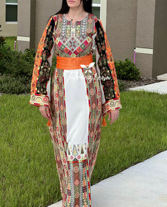 Delicate Malacca Stone Embroidery Thobe with Reversible Belt