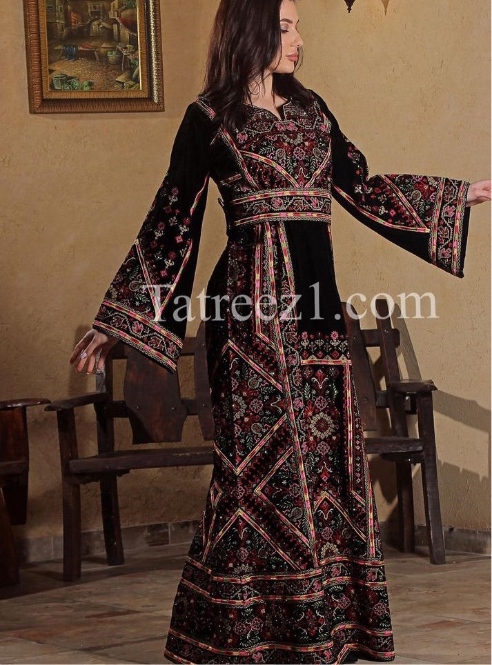 The Luxury Embroidery Elegant Velvet Palestinian Thoub