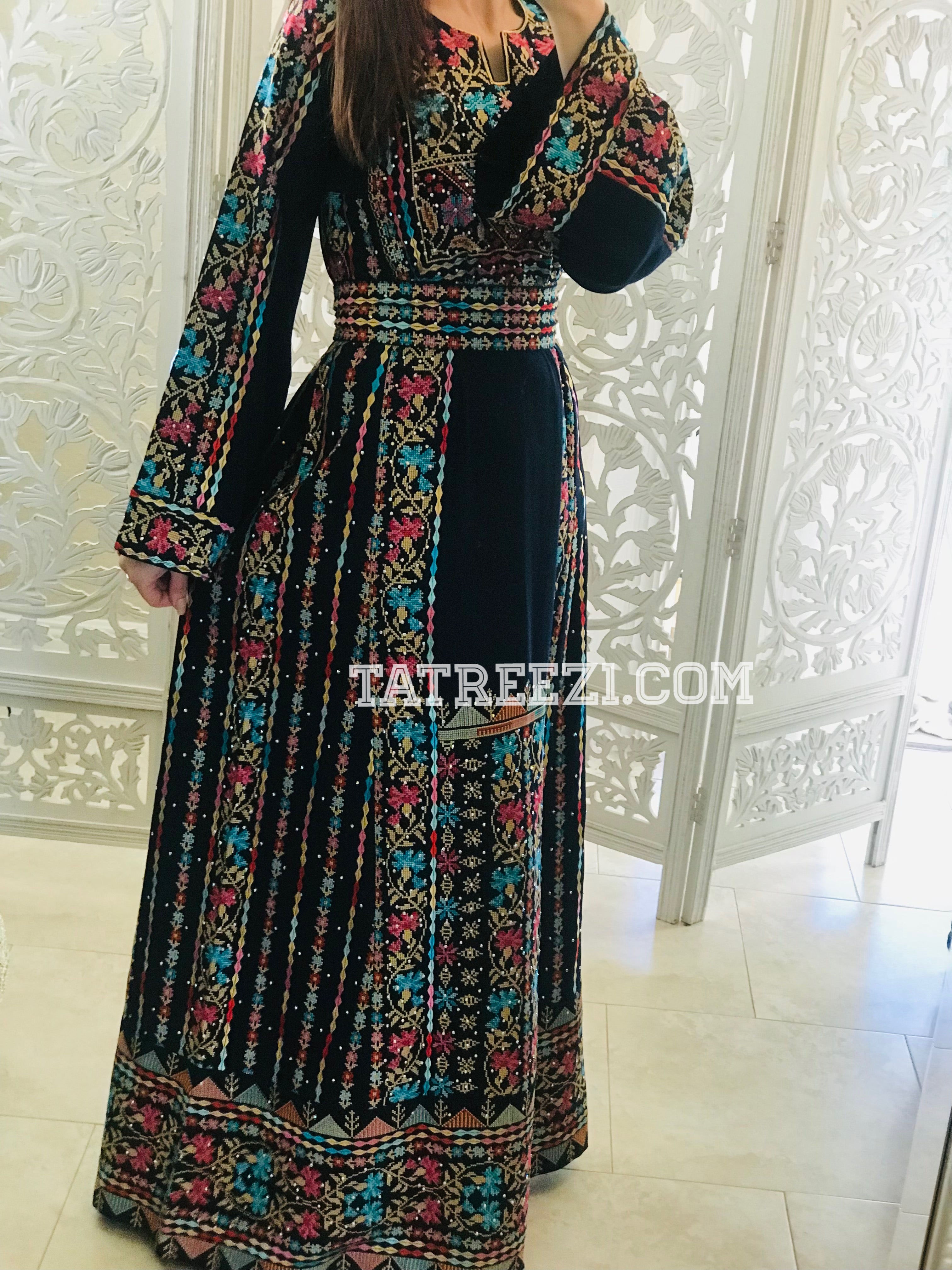 Stunning Modern Blue Embroidery Thoub