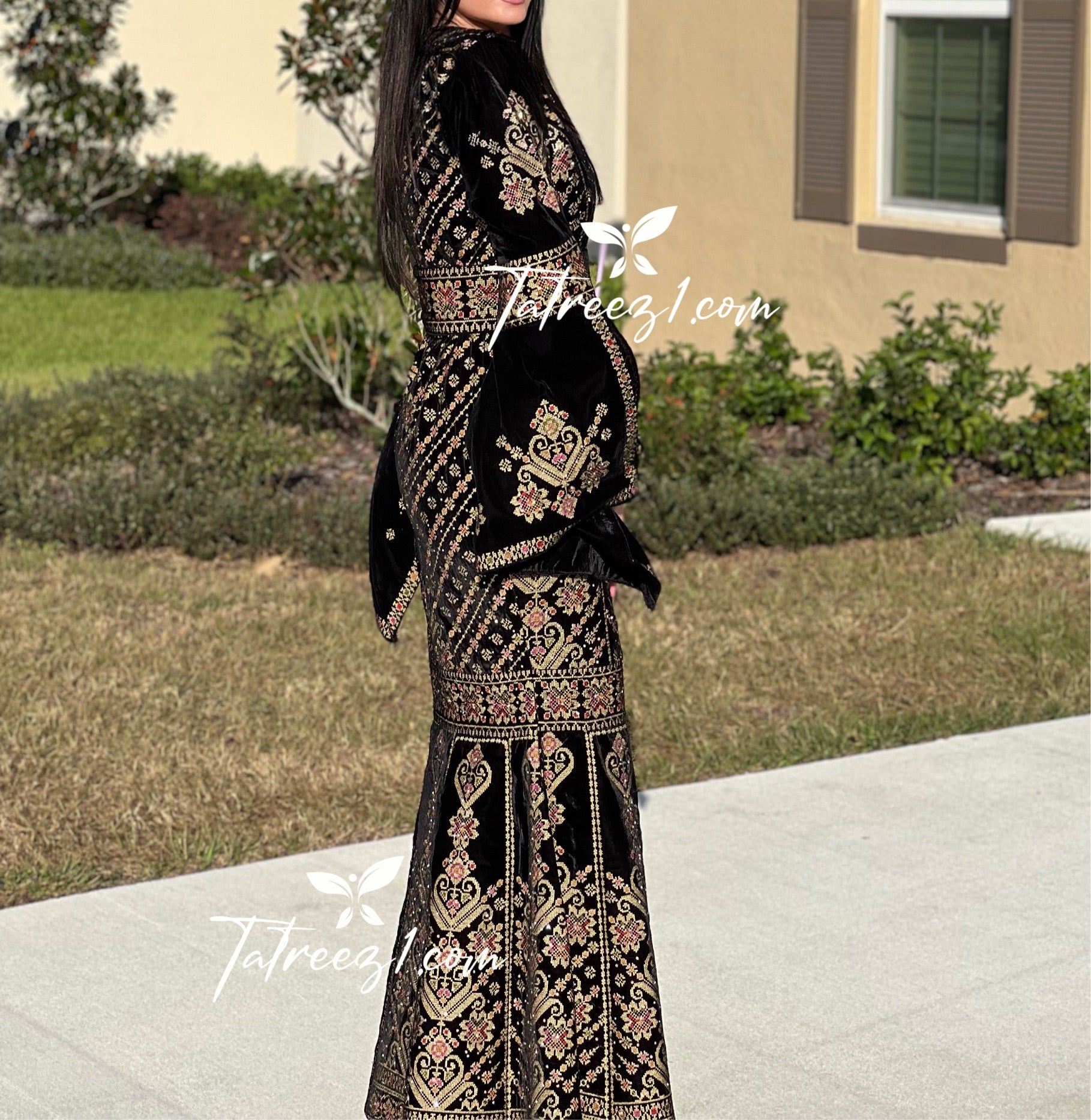 Black Luxury Mermaid Gold Embroidery Velvet Thoub