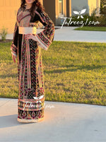 Load image into Gallery viewer, Elegant Style Traditional With Reversible Belt Embroidered Palestinian Fellahi Thobe
