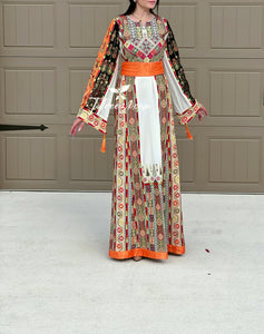 Delicate Malacca Stone Embroidery Thobe with Reversible Belt