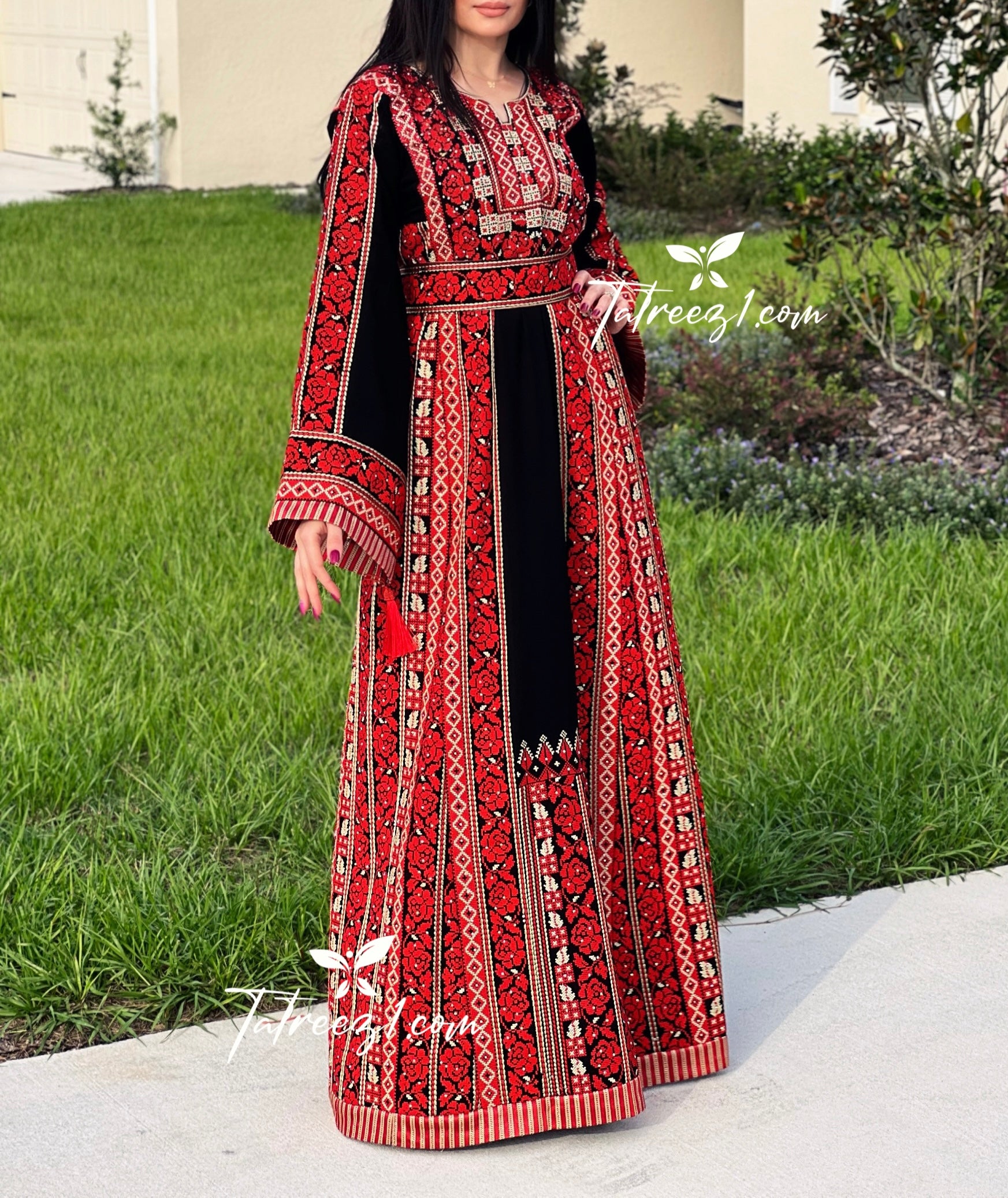 Traditional Kashmir Embroidered Palestinian Fellahi Thobe