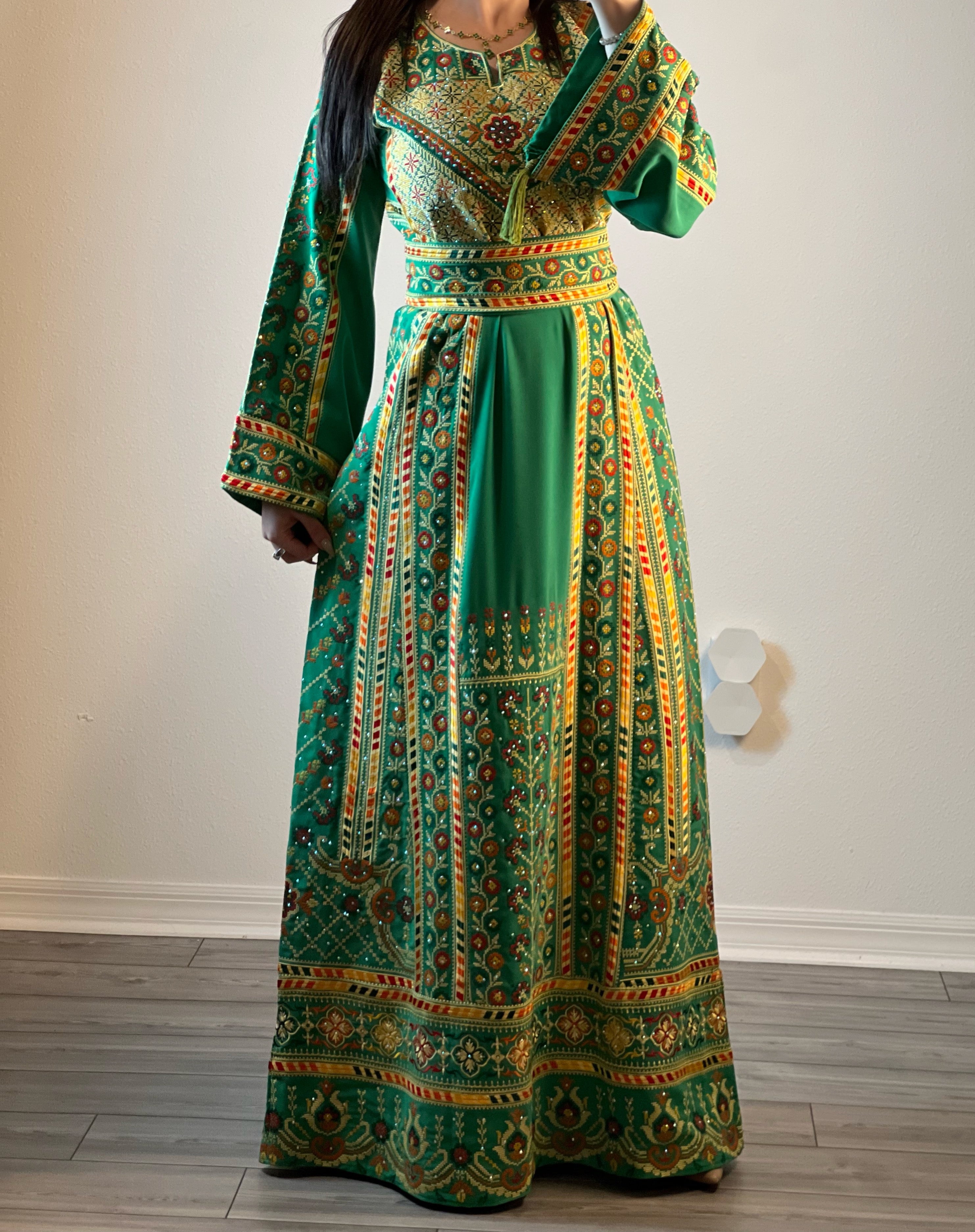 Stunning Green Traditional Embroidery Thoub Stone Wide Sleeve Elegant