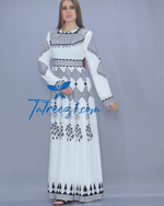 Charger l&#39;image dans la galerie, Stunning Chiffon White &amp; Black Embroidery Long Maxi Thoub
