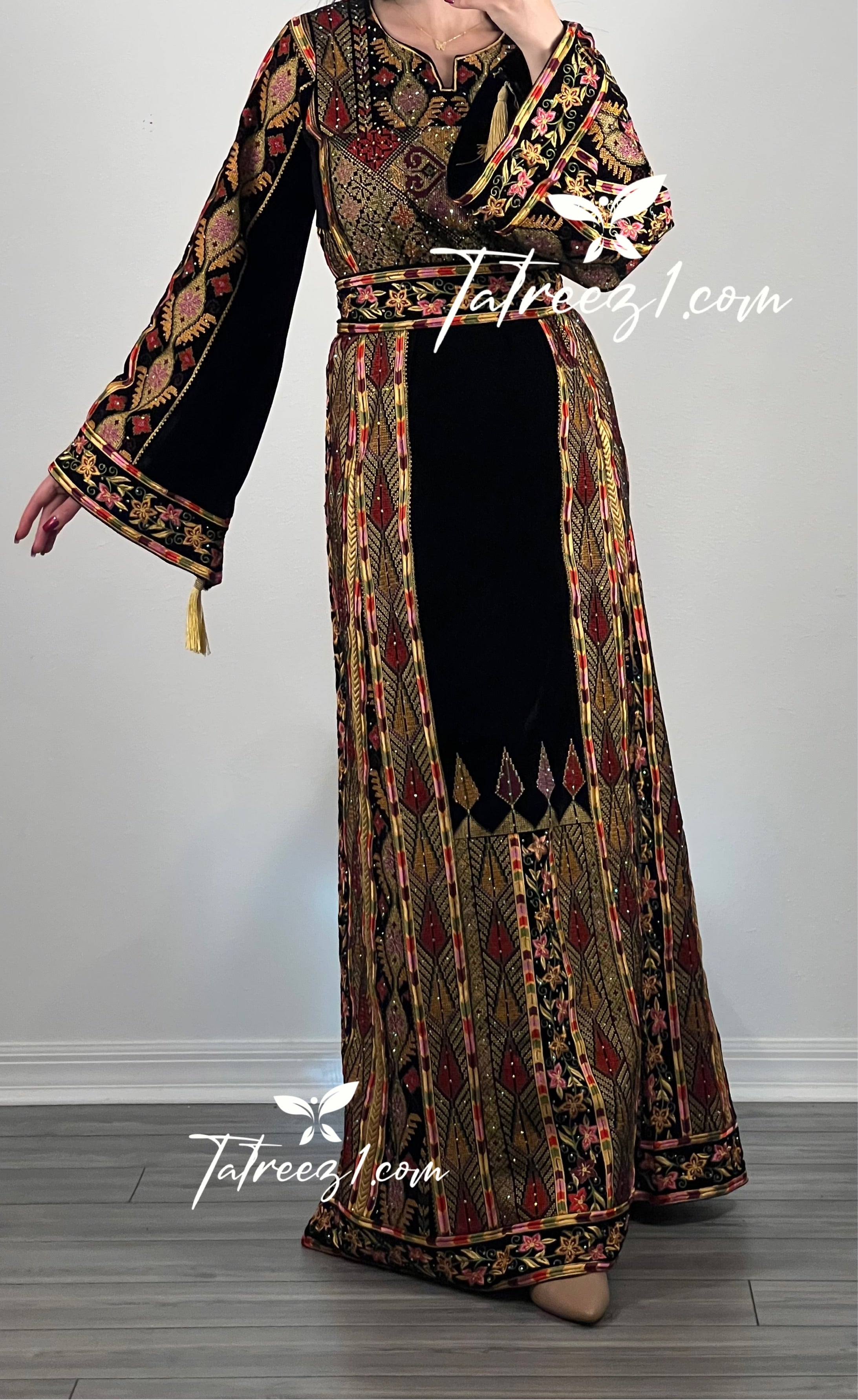 New Collections Gold Embroidery Elegant Velvet Palestinian Thoub