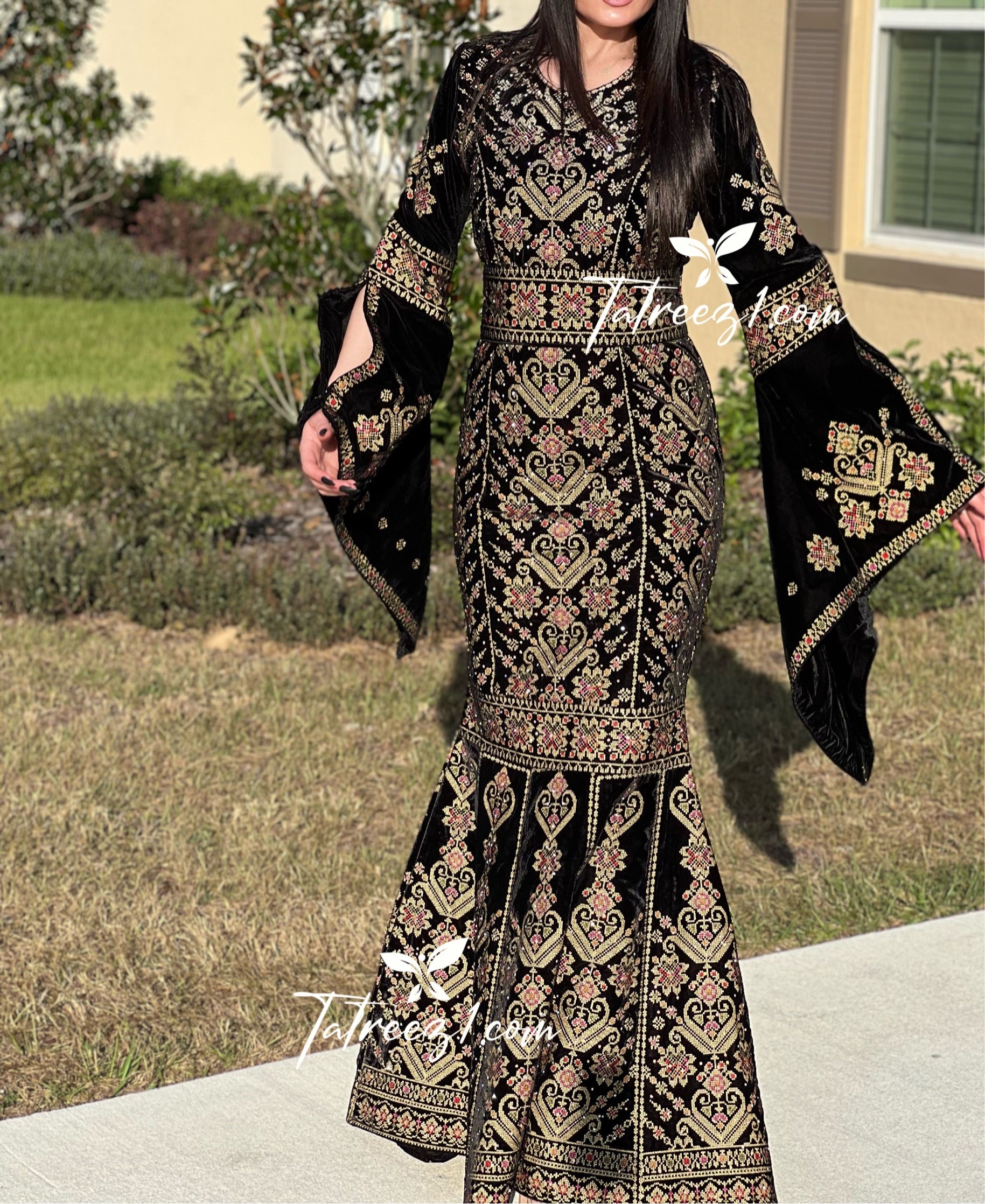 Black Luxury Mermaid Gold Embroidery Velvet Thoub