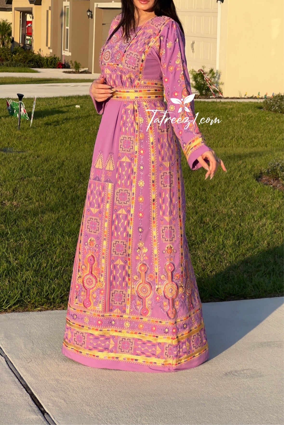 Lavender Malacca Embroidered Palestinian Fellahi Thobe