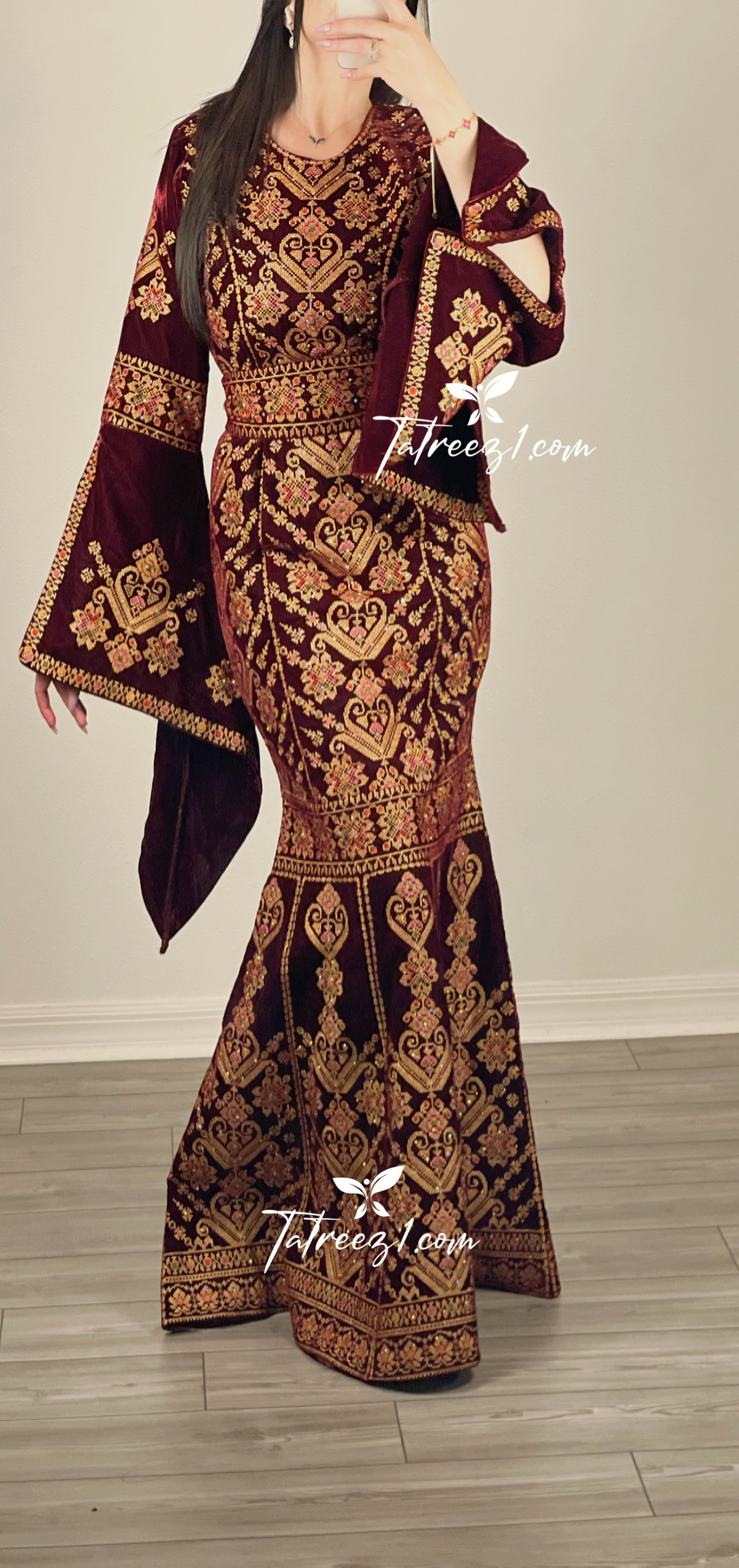 Maroon Luxury Mermaid Embroidery Velvet Thoub