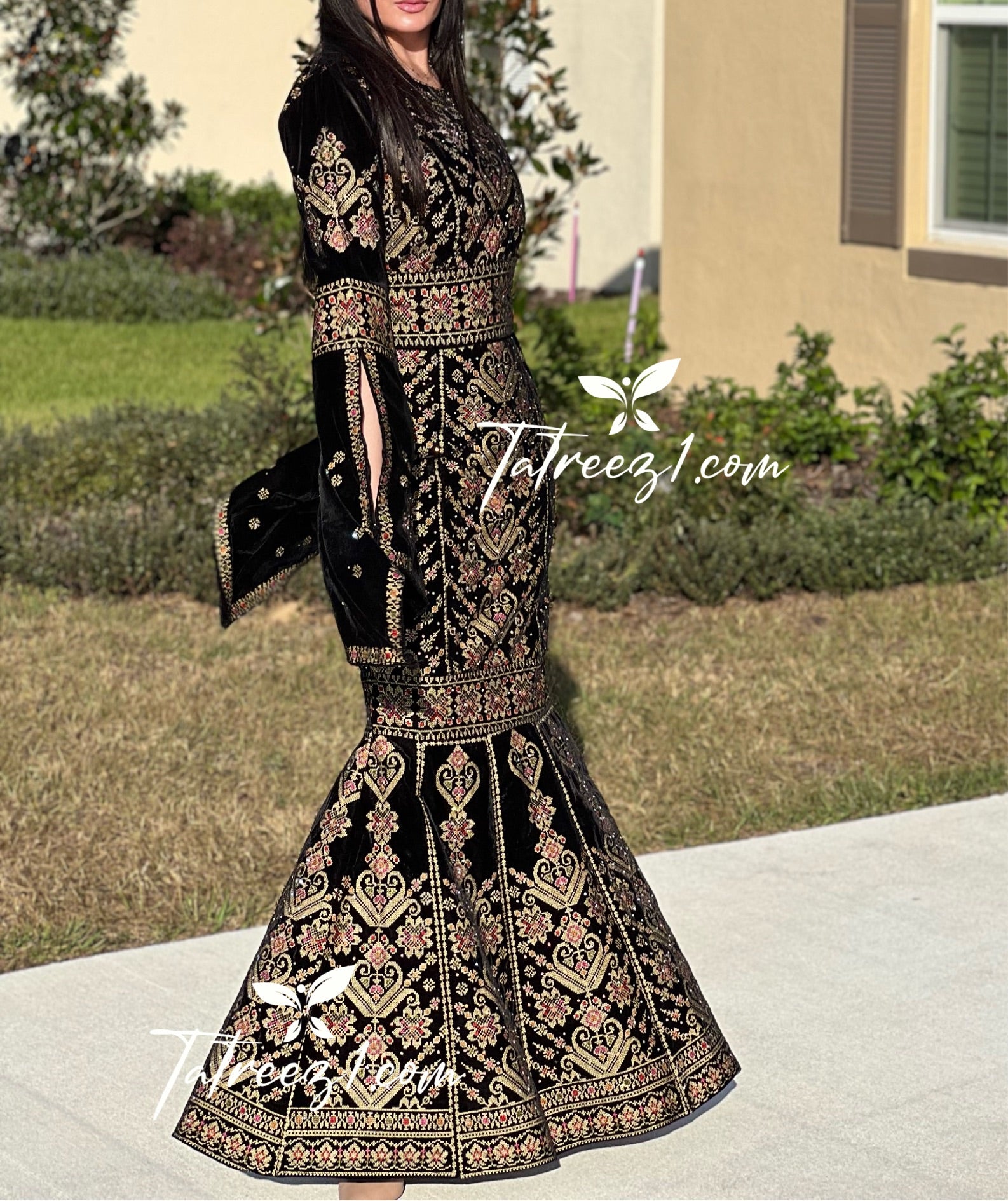 Black Luxury Mermaid Gold Embroidery Velvet Thoub