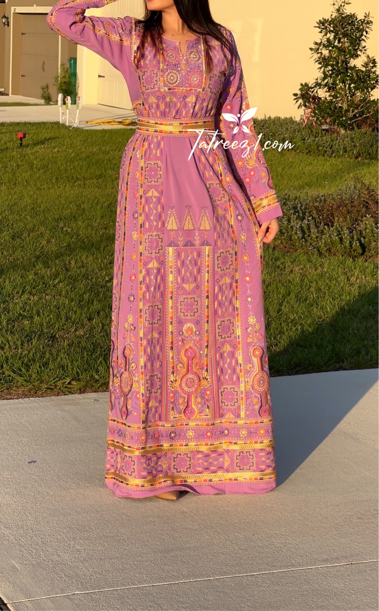 Lavender Malacca Embroidered Palestinian Fellahi Thobe