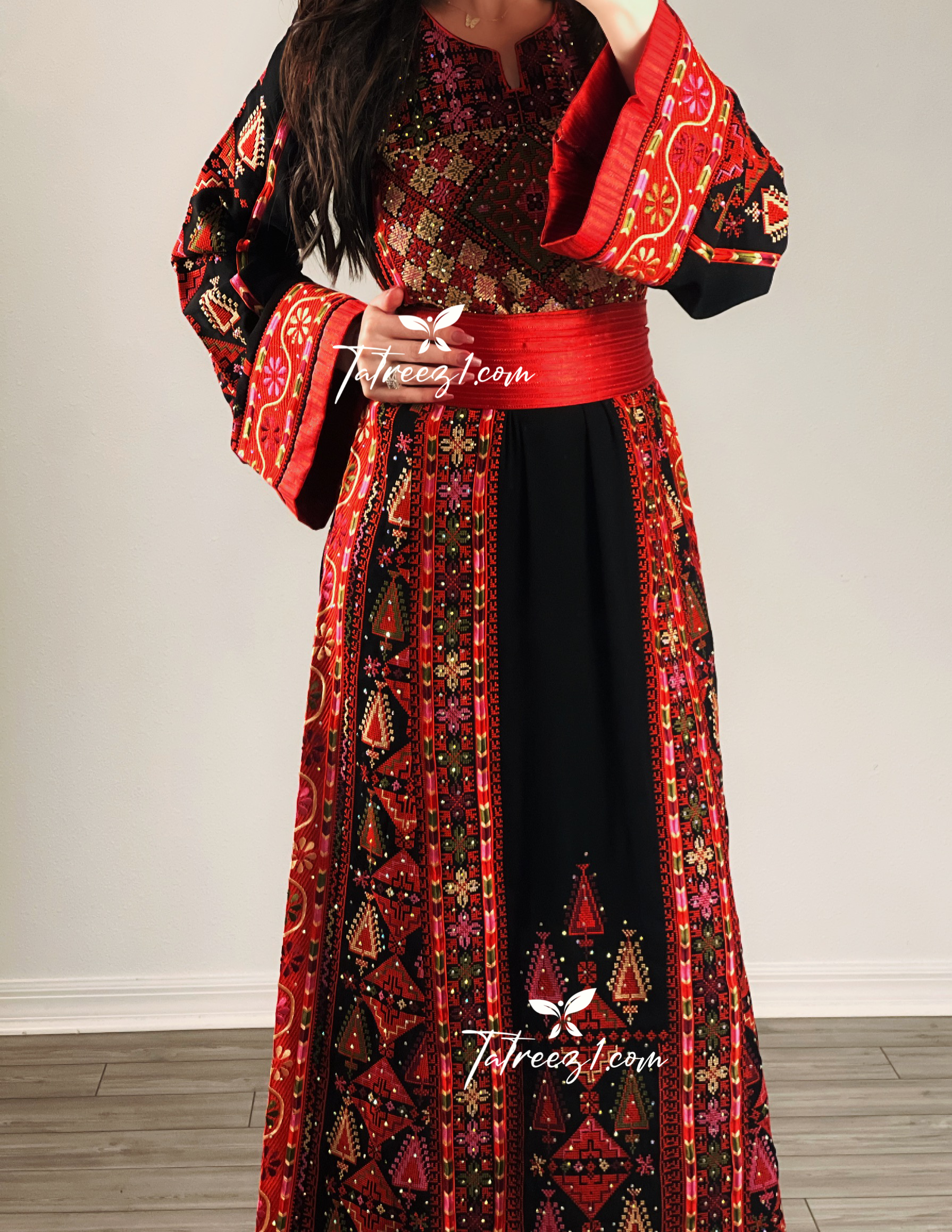 Red Traditional  Thoub  Embroidery Stone  Thobe with Matching Embroidery Belt