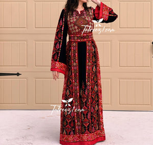 Red Traditional  Thoub  Embroidery Stone  Thobe with Matching Embroidery Belt