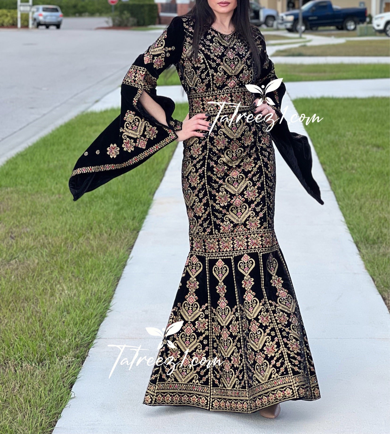 Black Luxury Mermaid Gold Embroidery Velvet Thoub