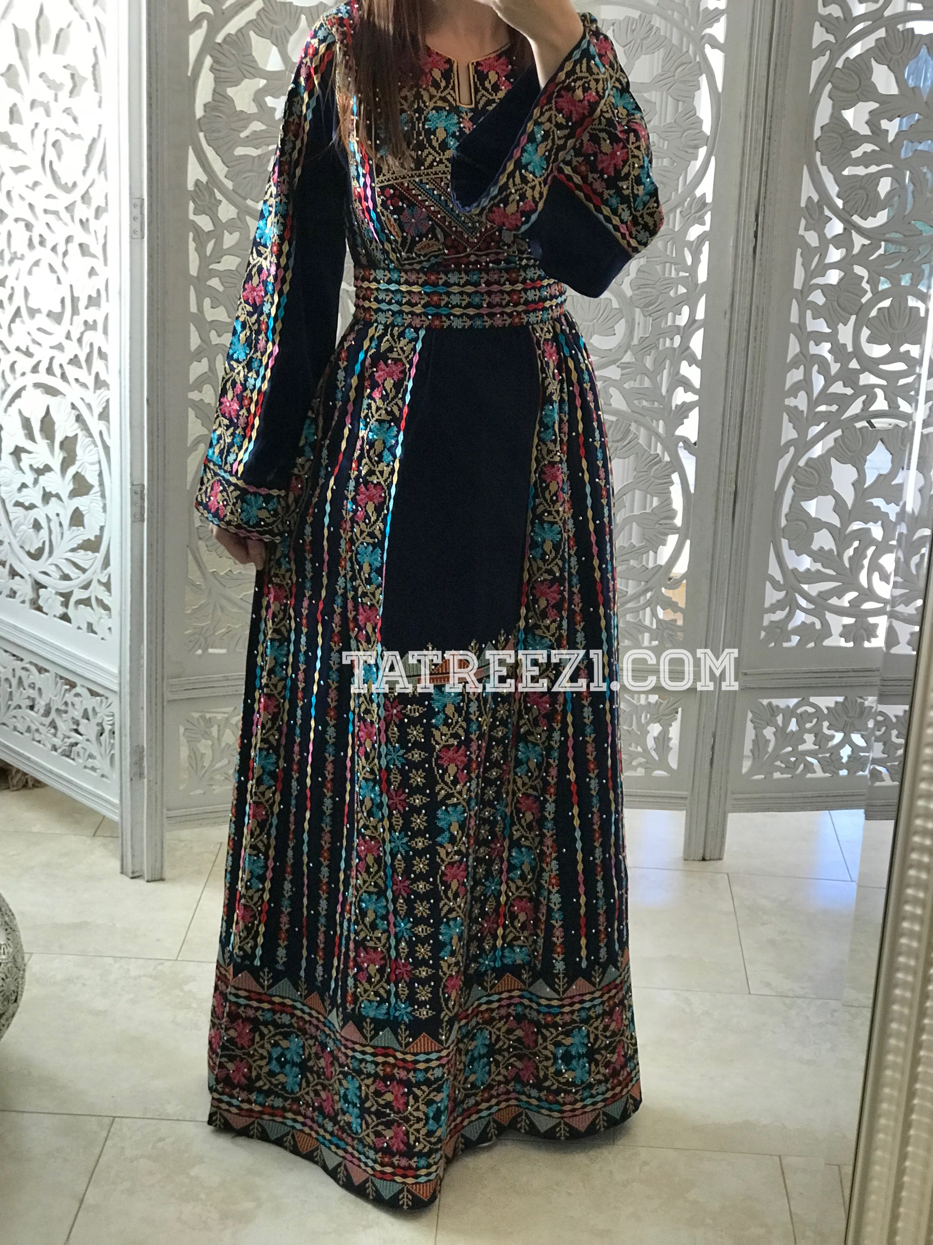 Stunning Modern Blue Embroidery Thoub