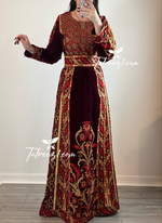 Load image into Gallery viewer, Maroon Stunning Velvet Thoub With Removable Skirt
